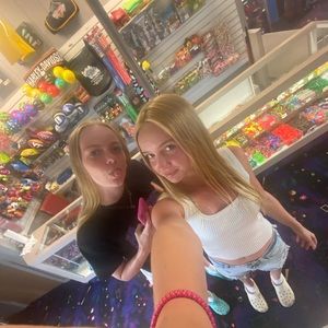 Meet your Posher, Cora